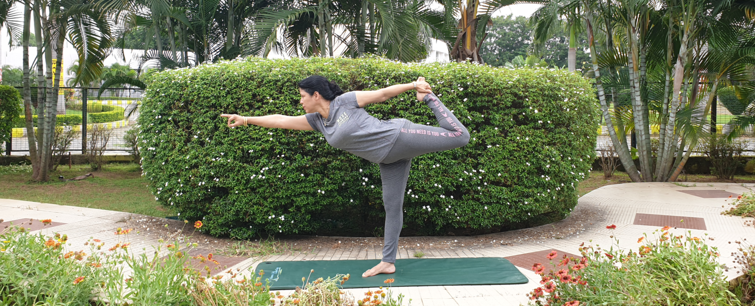 Hero image 1 — Rumana teaching a yoga class